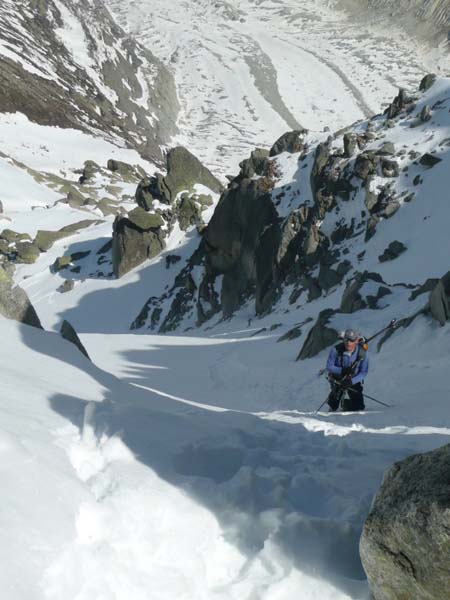 col blanc et couloir de la fia 9.4.2009 (41)